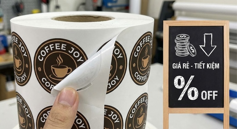 Dịch vụ in logo dán ly giá rẻ lấy liền TPHCM