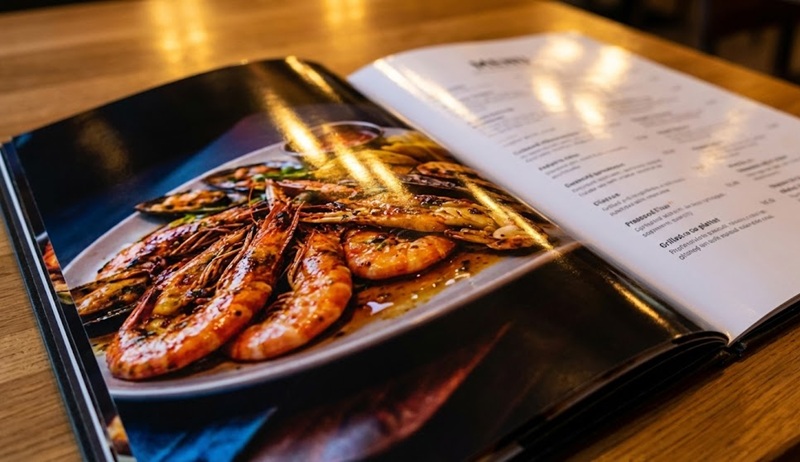 Mẫu in menu giấy Couche bóng đẹp sắc nét