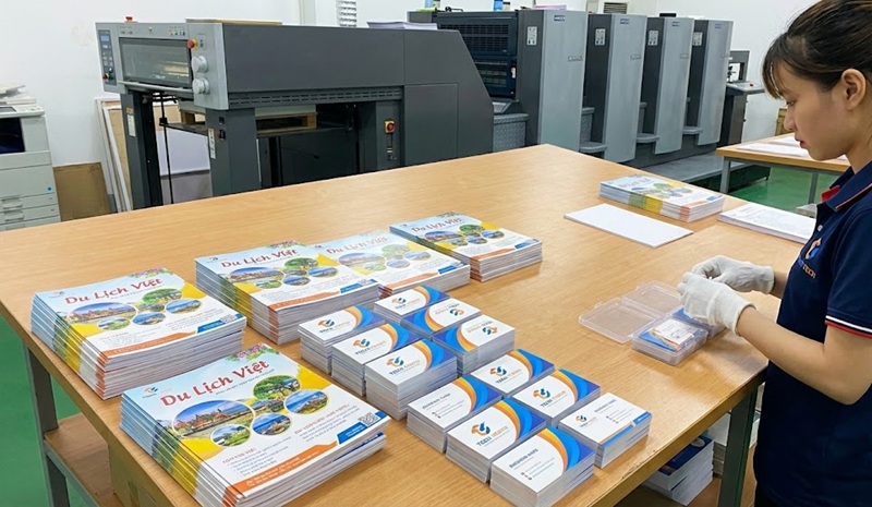 Thành phẩm tờ rơi và card visit in offset sắc nét Thành phẩm tờ rơi và card visit in offset sắc nét