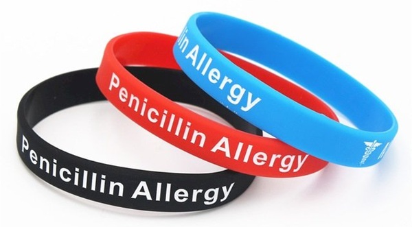 Vòng cao su không chỉ là một món phụ kiện thời trang đơn thuần, mà còn được ứng dụng rất rộng rãi trong nhiều lĩnh vực khác nhau nhờ tính tiện lợi, chi phí hợp lý và khả năng truyền tải thông điệp mạnh mẽ.