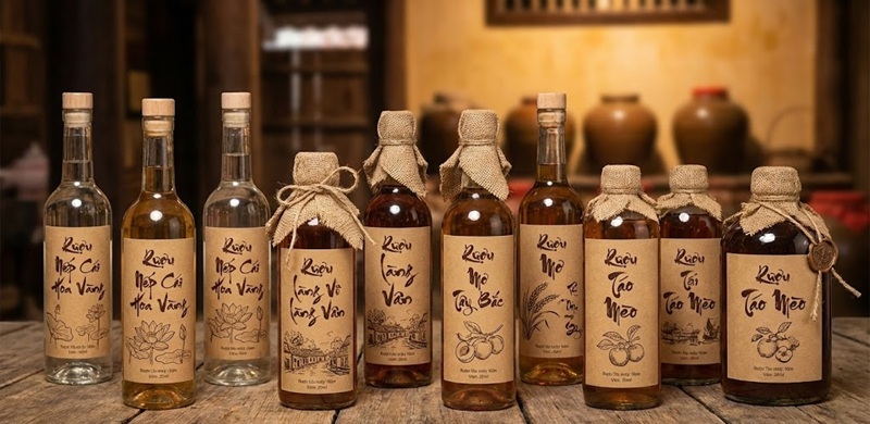 Tổng hợp mẫu tem giấy kraft da bò dán chai rượu truyền thống phong cách cổ điển mộc mạc (Rustic). Tổng hợp mẫu tem giấy kraft da bò dán chai rượu truyền thống phong cách cổ điển mộc mạc (Rustic).